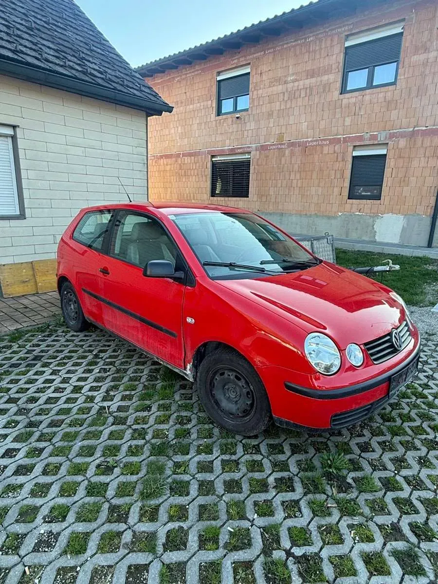 Volkswagen Polo 2002 photo 3