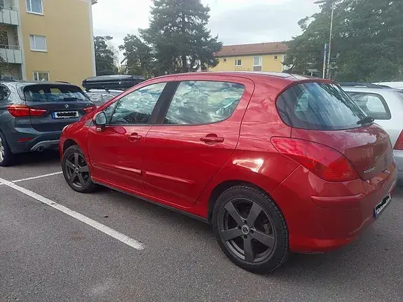Peugeot 308 2008 photo 2