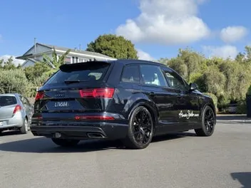 Audi Q7 2016 photo 3