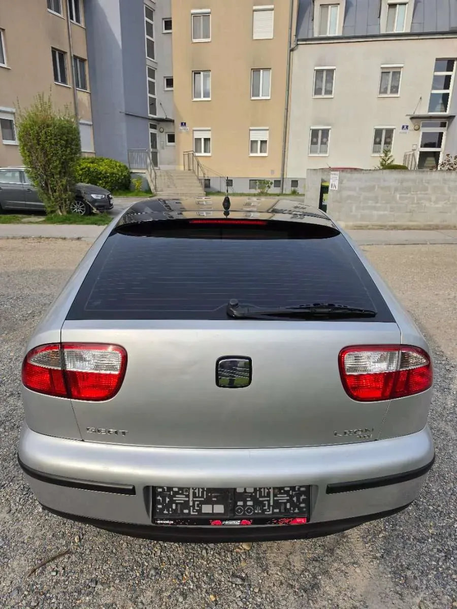 Seat Leon 2000 photo 3