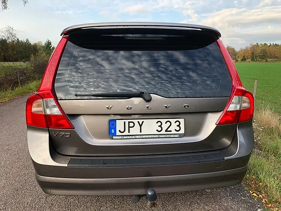 Volvo V70 2009 photo 3
