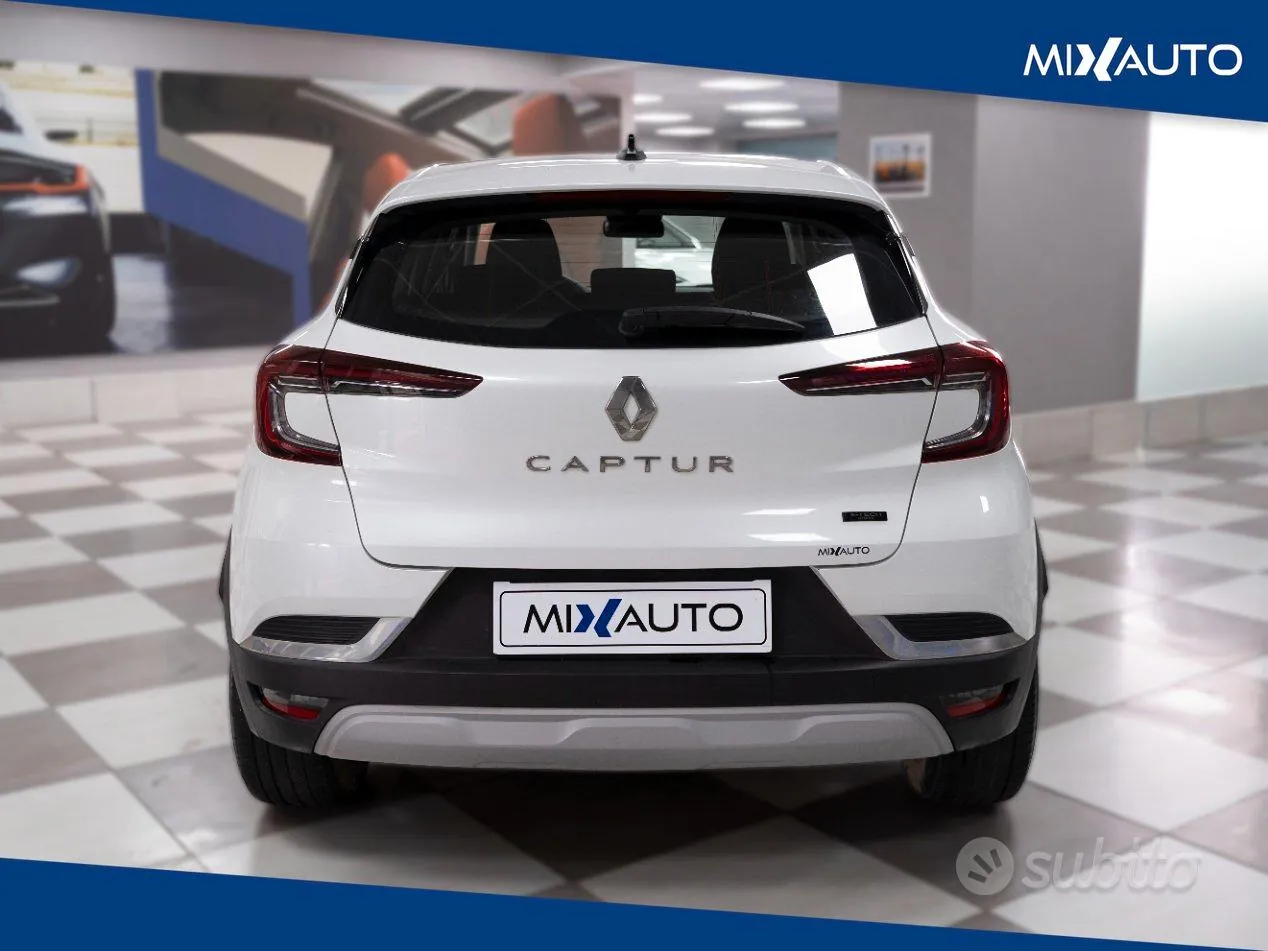 Renault Captur 2023 photo 4