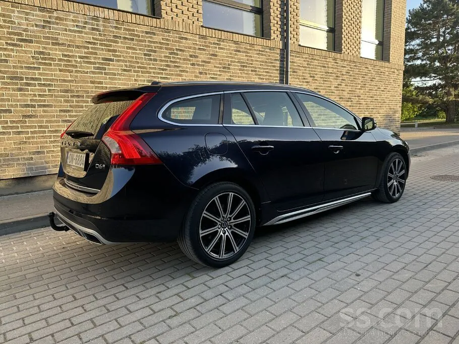 Volvo V60 2015 photo 4