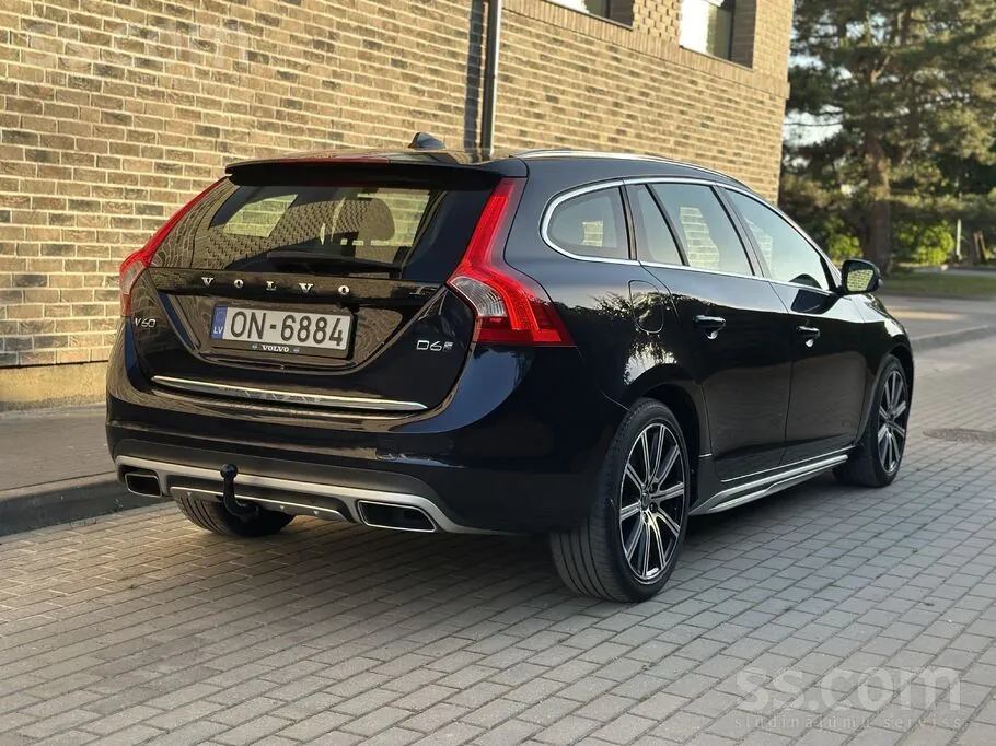 Volvo V60 2015 photo 5