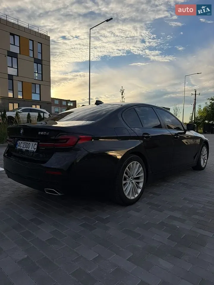 BMW 5 Series 2020 photo 5