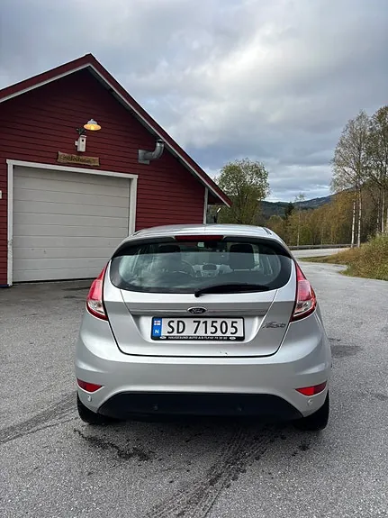 Ford Fiesta 2014 photo 5