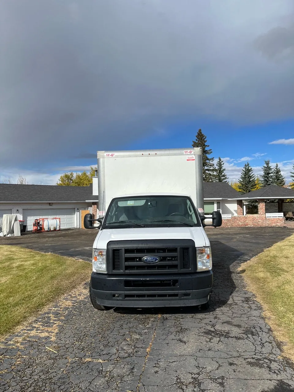 Ford E-450 2024 photo 2