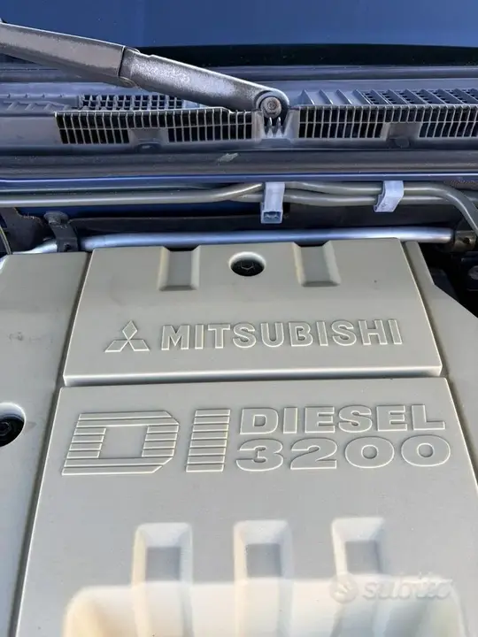 Mitsubishi Pajero 2002 photo 5
