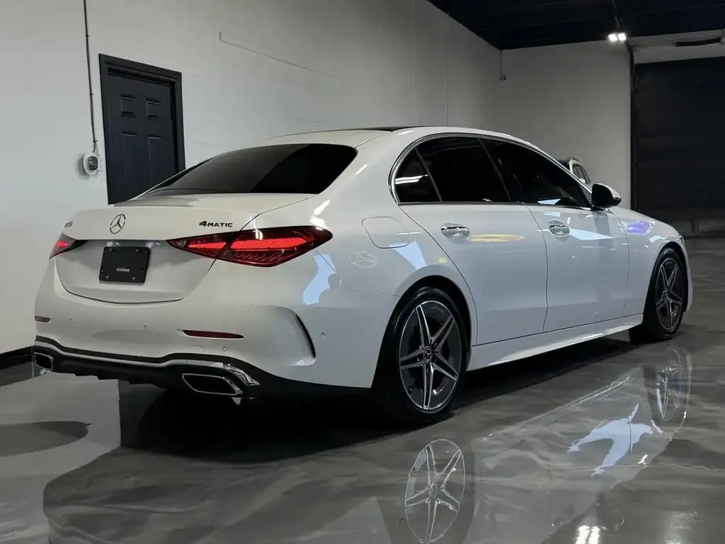 Mercedes-Benz C-Class 2023 photo 3