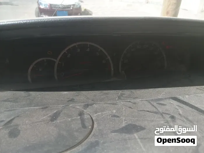 Toyota Voxy 2006 photo 4