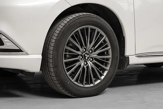Mitsubishi Outlander 2020 photo 3
