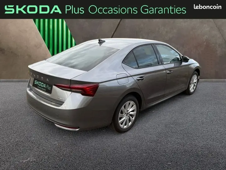 Skoda Octavia 2025 photo 3
