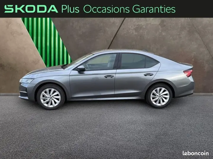 Skoda Octavia 2025 photo 2