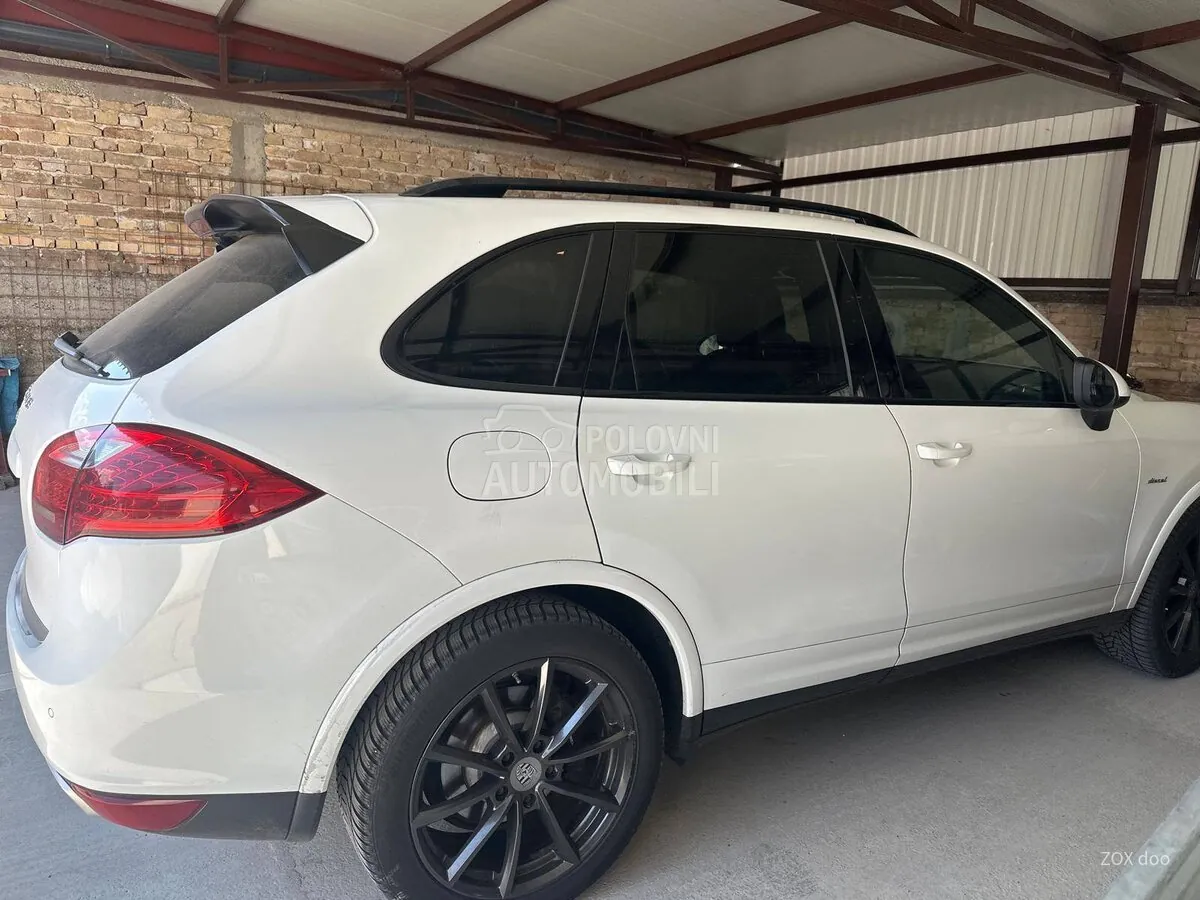 Porsche Cayenne 2012 photo 5