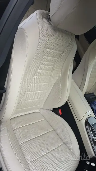 Mercedes-Benz E 220 2022 photo 4