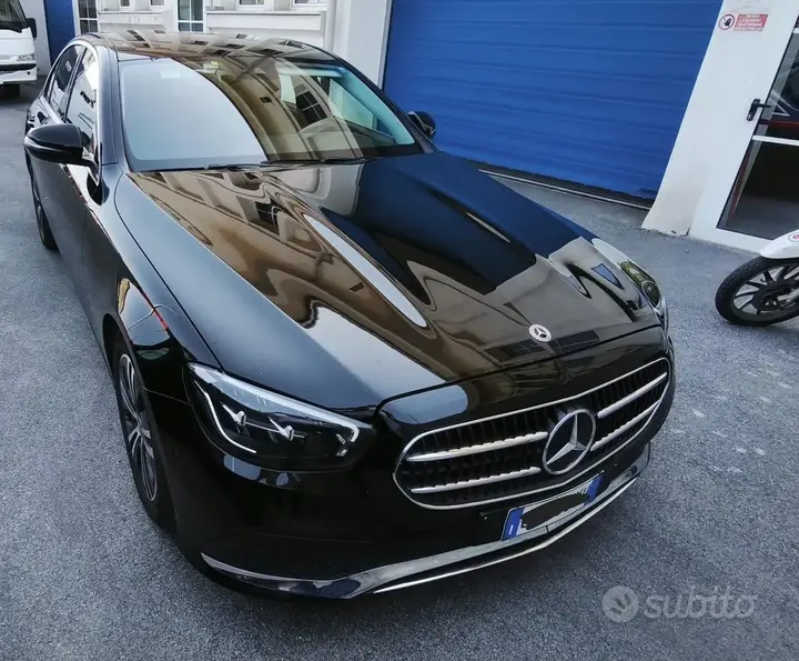 Mercedes-Benz E 220