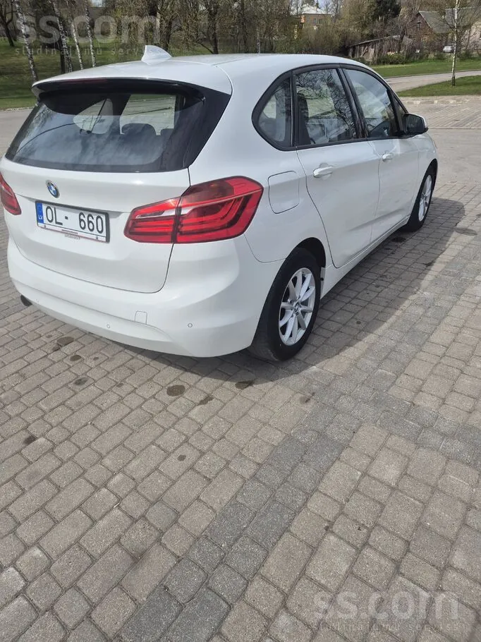 BMW 218 2015 photo 4