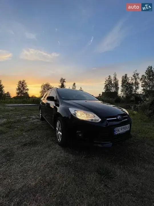 Ford Focus 2014 photo 4