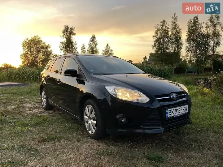 Ford Focus 2014 photo 2