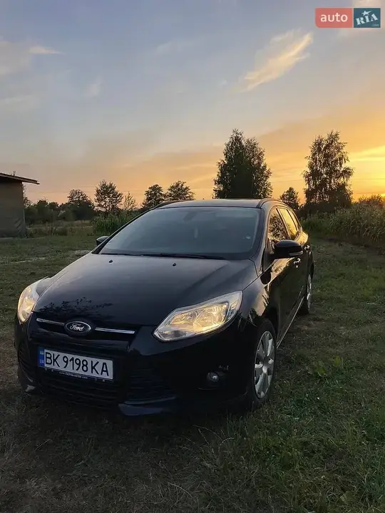 Ford Focus 2014 photo 3