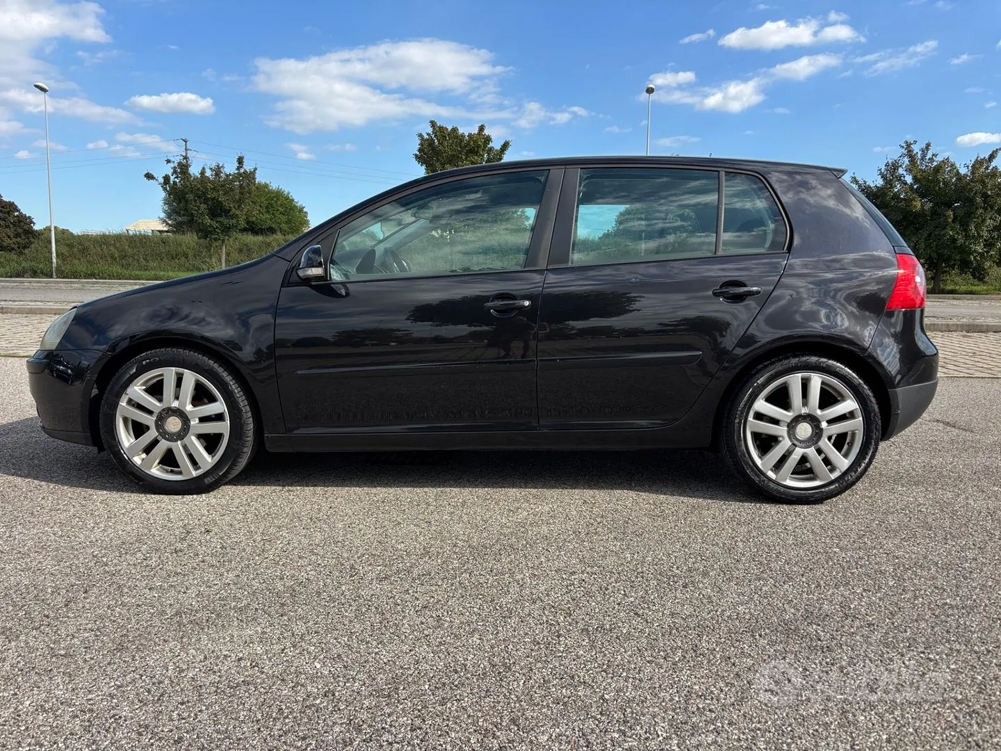 Volkswagen Golf 2004 photo 2