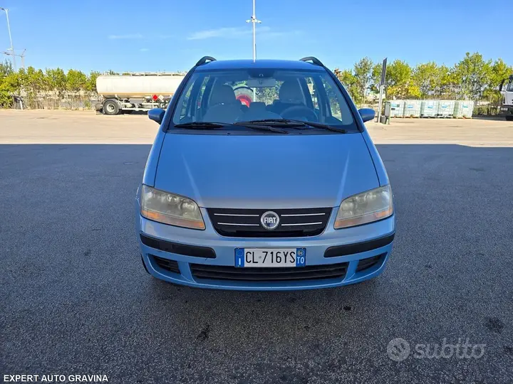 Fiat Idea 2004 photo 2