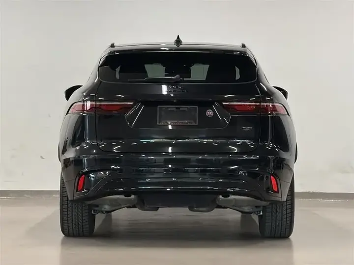 Jaguar F-Pace 2026 photo 4