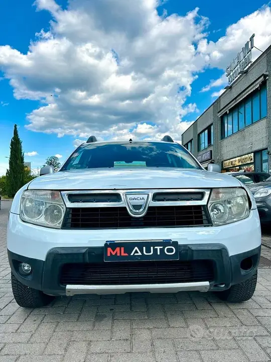 Dacia Duster 2011 photo 3