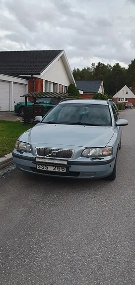 Volvo V70 2001 photo 2