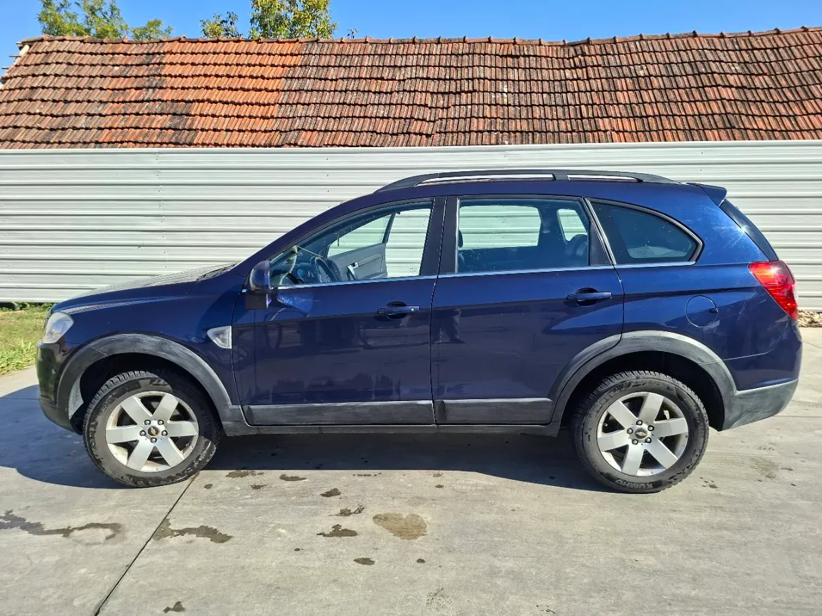 Chevrolet Captiva 2009 photo 2