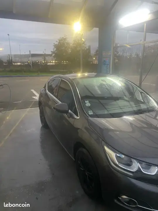 DS Automobiles Ds 4 2018 photo 3