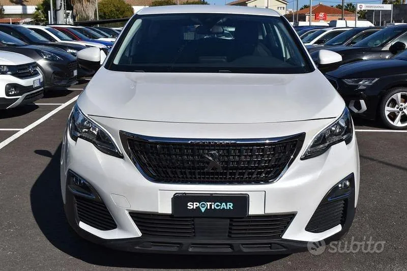 Peugeot 3008 2019 photo 2