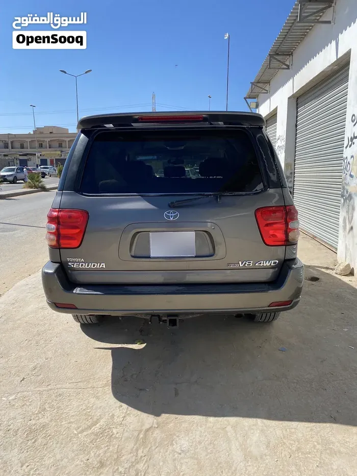 Toyota Sequoia 2006 photo 3