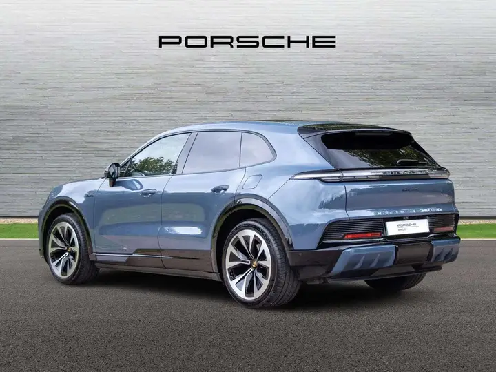 Porsche Cayenne 2026 photo 3