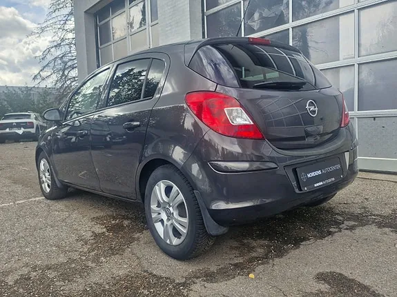 Opel Corsa 2013 photo 3