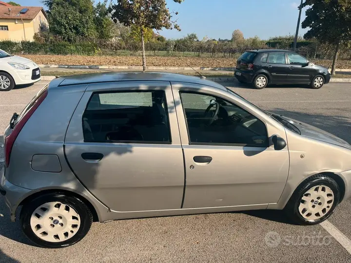 Fiat Punto 2002 photo 4