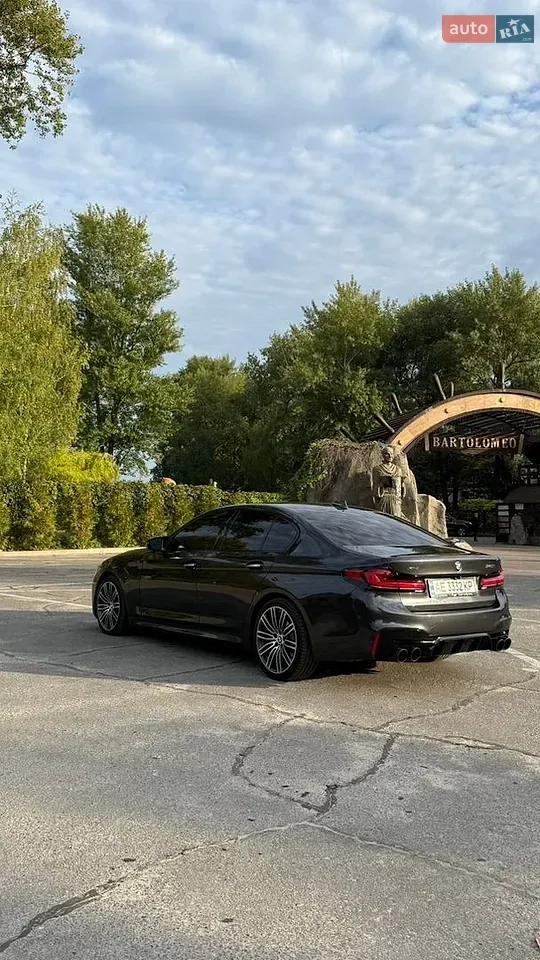 BMW 5 Series 2017 photo 5
