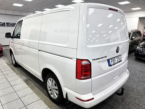 Volkswagen Transporter 2018 photo 4