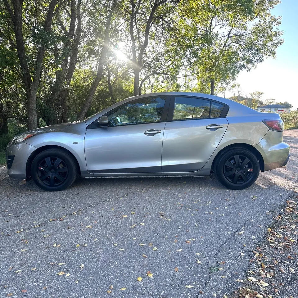 Mazda 3 2010 photo 2