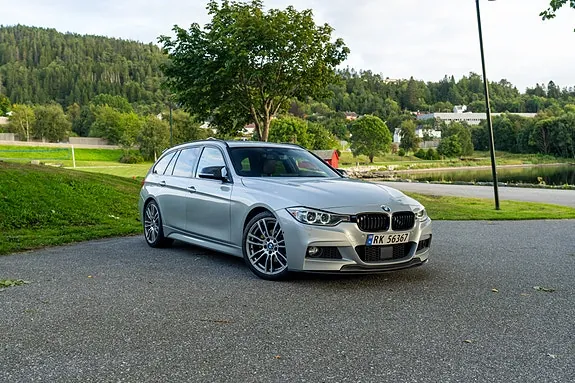 BMW 320I 2013 photo 2
