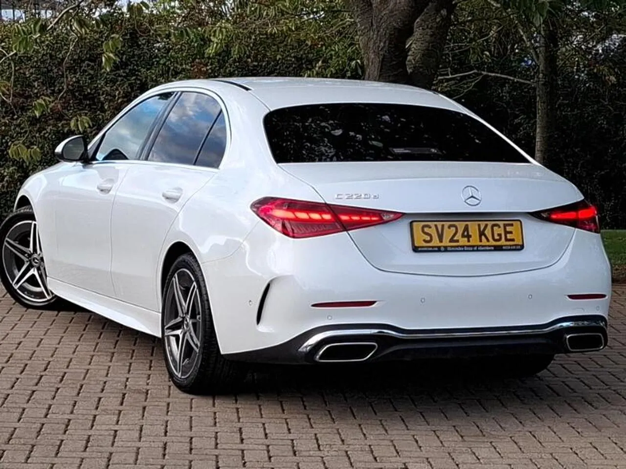 Mercedes-Benz C-Class 2024 photo 2