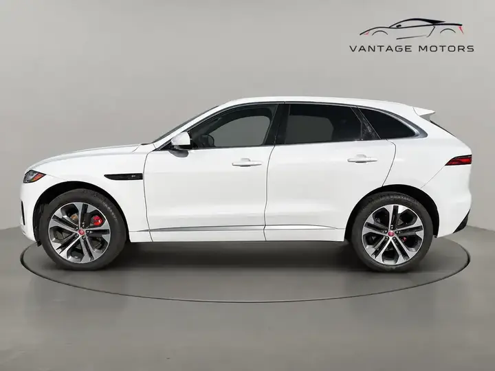 Jaguar F-Pace 2023 photo 3