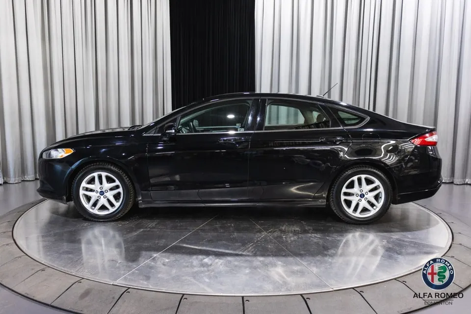 Ford Fusion 2016 photo 2