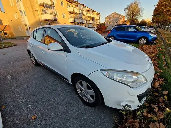 Renault Megane Iii 2011 photo 4