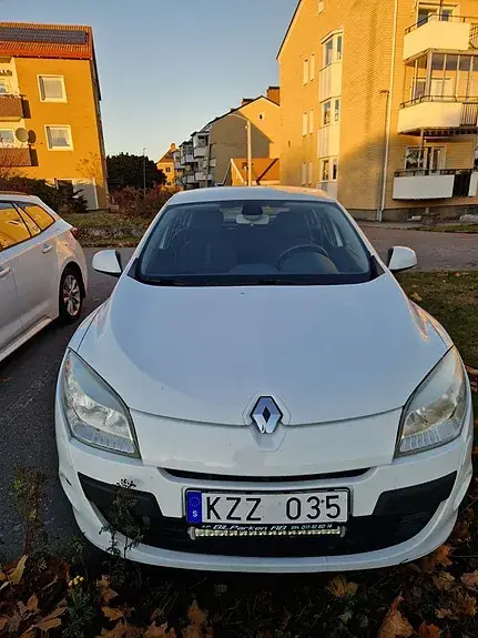 Renault Megane Iii 2011 photo 2