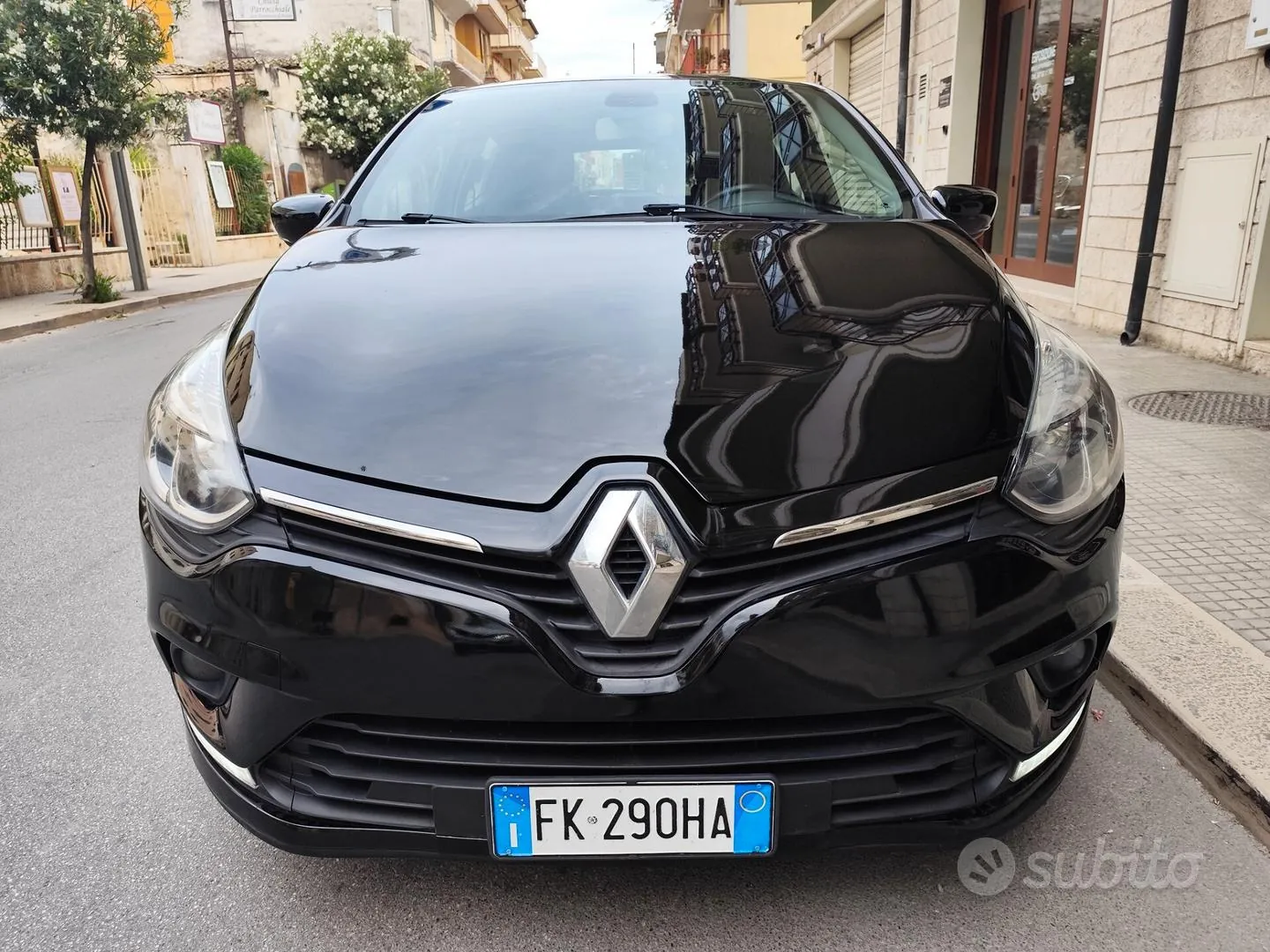 Renault Clio 2017 photo 2