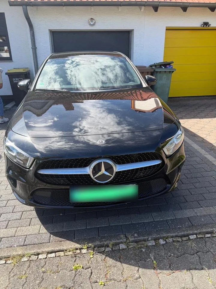 Mercedes-Benz A200