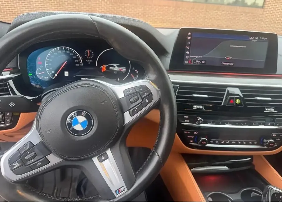 BMW 530I 2019 photo 3