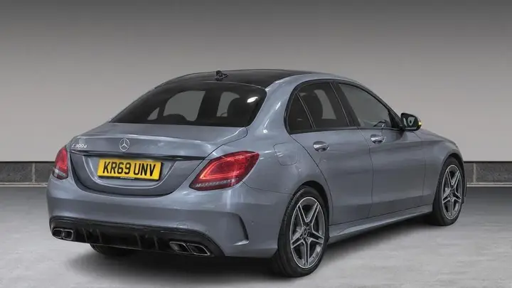 Mercedes-Benz C-Class 2019 photo 4