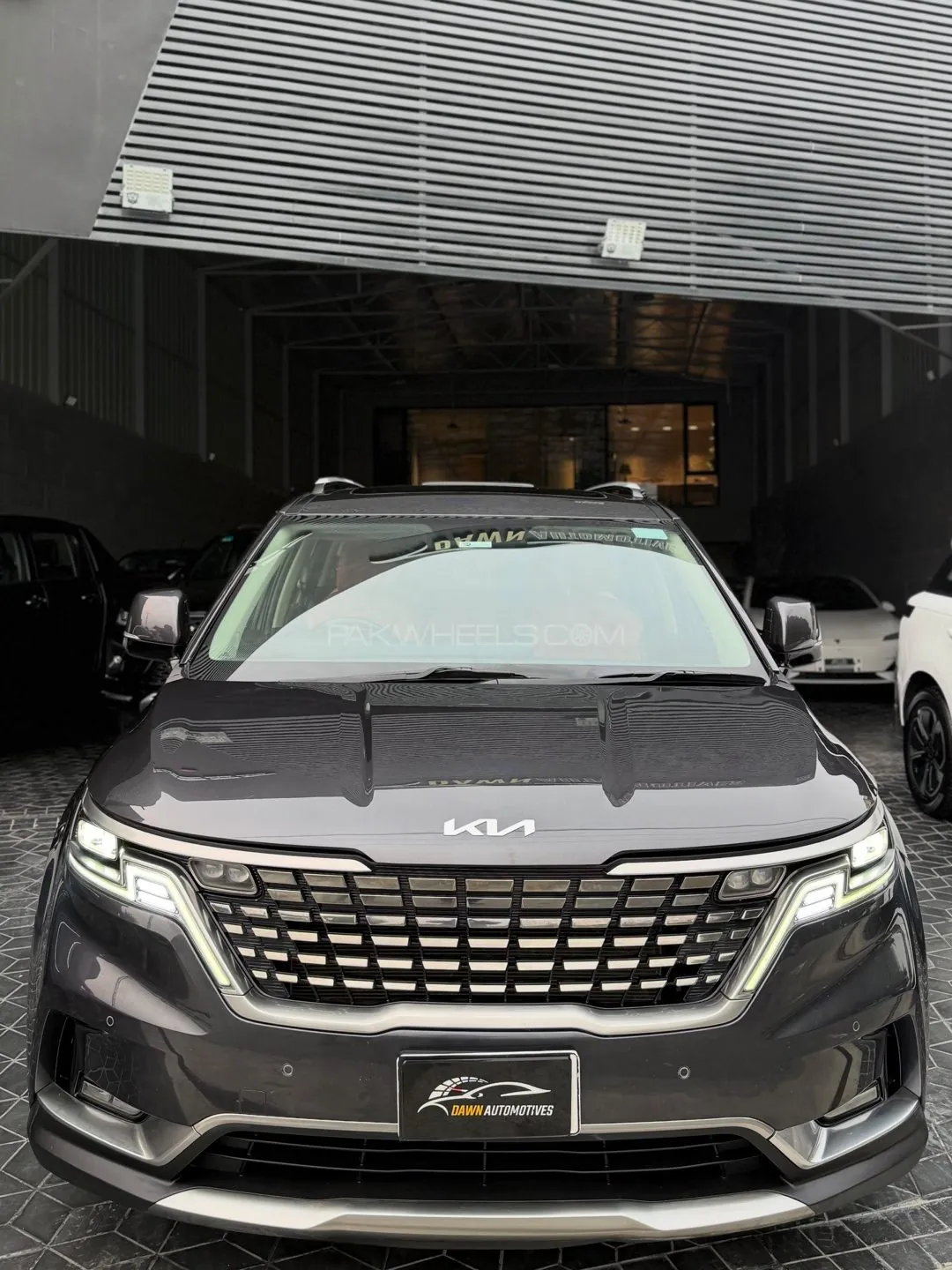 Kia Carnival